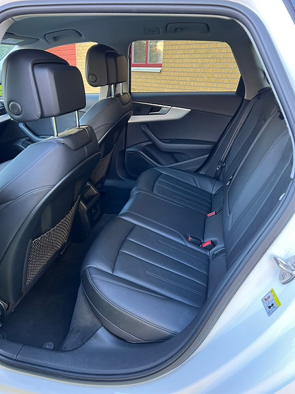 Audi A4 7 of 12