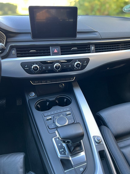 Audi A4 9 of 12