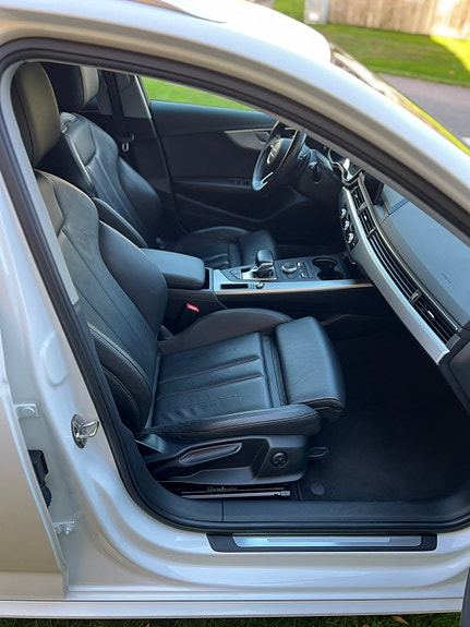 Audi A4 8 of 12