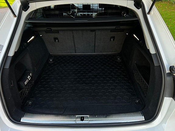 Audi A4 12 of 12