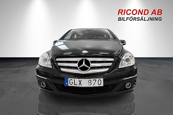 Mercedes-Benz B 180 7 of 12