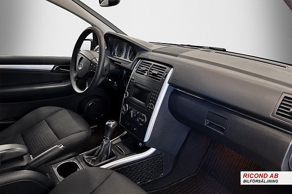 Mercedes-Benz B 180 10 of 12