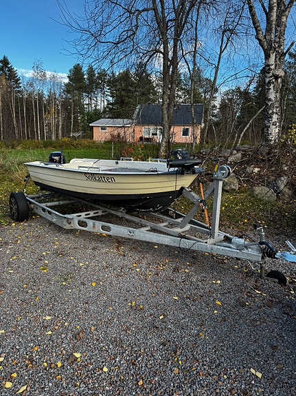 Lami 420. Tohatsu 20hk med vagn. 2 of 6