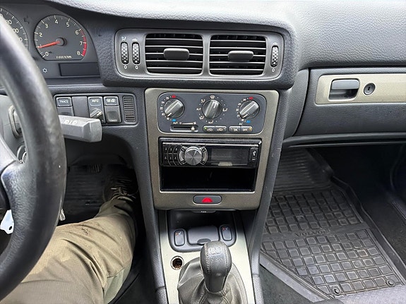 Volvo S70 11 of 22