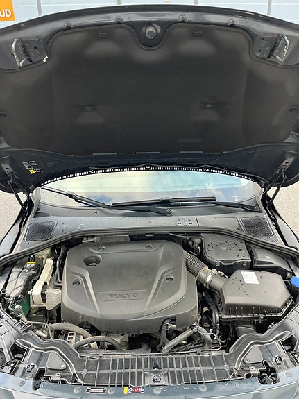 Volvo V60 8 of 9