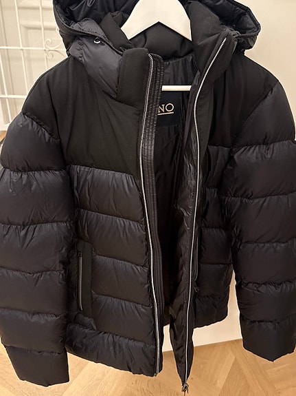 Product image 1 of 7