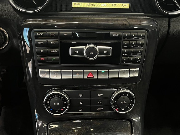 Mercedes-Benz SLK200 26 of 30