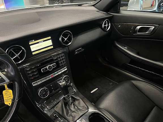Mercedes-Benz SLK200 23 of 30