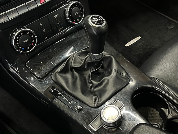 Mercedes-Benz SLK200 25 of 30