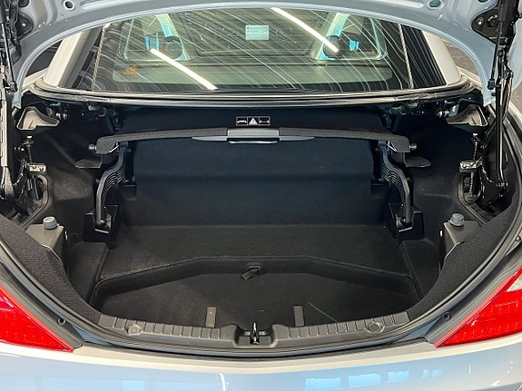 Mercedes-Benz SLK200 13 of 30