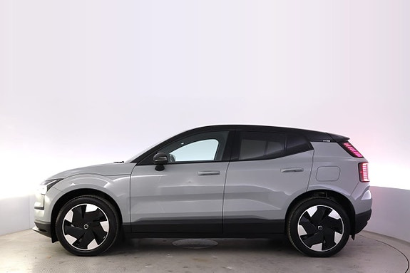 Volvo EX30 2 of 16