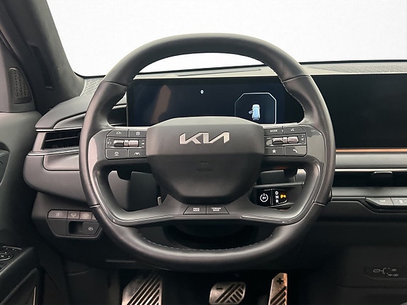 Kia EV9 18 of 30