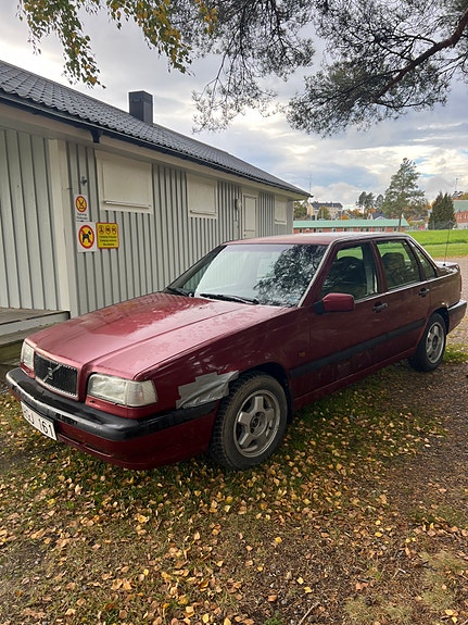 Volvo 850 3 of 6
