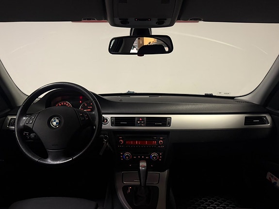 BMW 320d 17 of 17