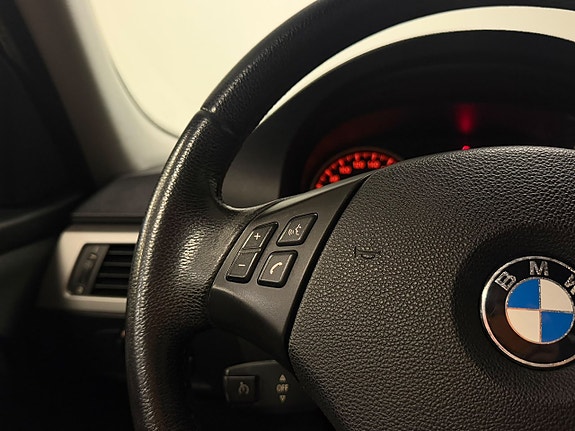 BMW 320d 11 of 17