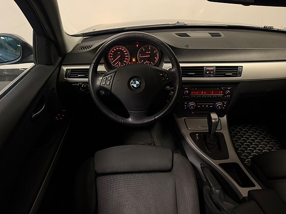 BMW 320d 13 of 17