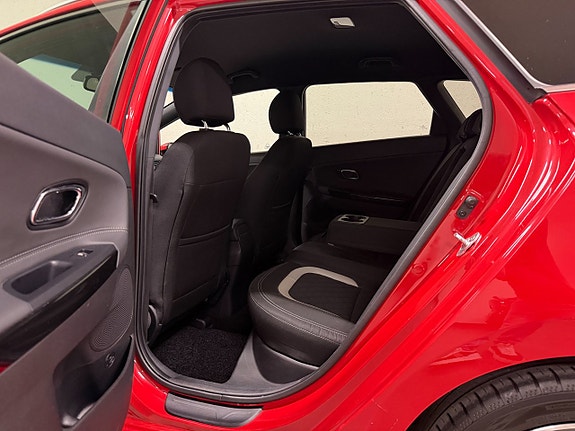 Kia Ceed 10 of 30