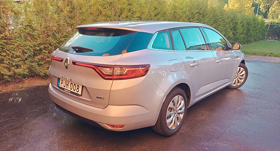 Renault Megane 10 of 27