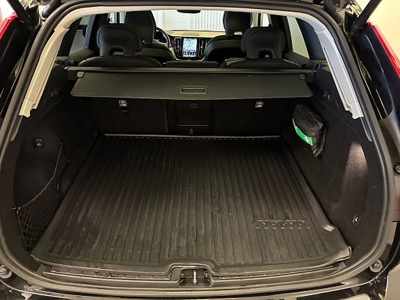 Volvo XC60 9 of 22