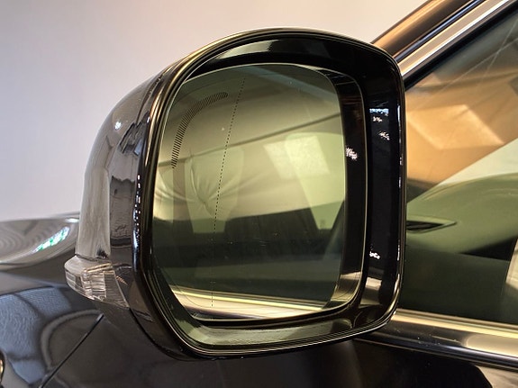 Volvo XC60 12 of 22