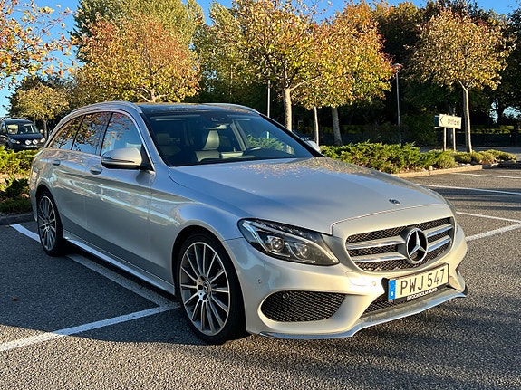 Mercedes-Benz C220 d 2 of 12