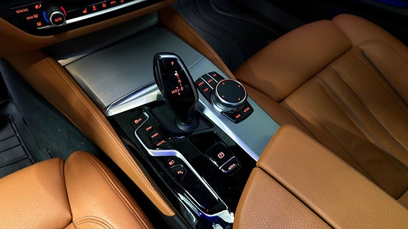 BMW 530e 18 of 30