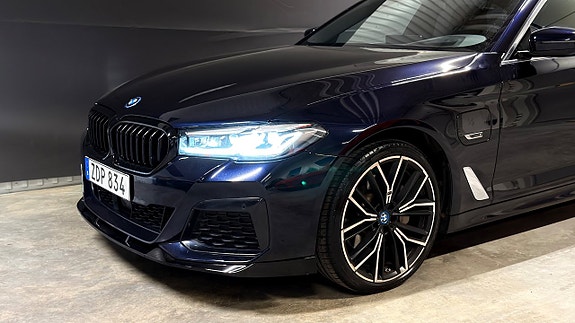 BMW 530e 7 of 30