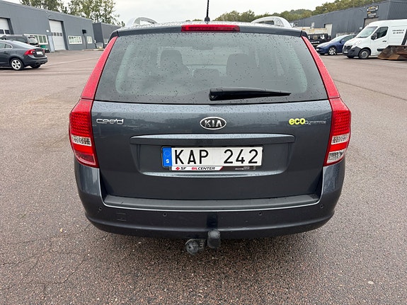 Kia Ceed 13 of 15