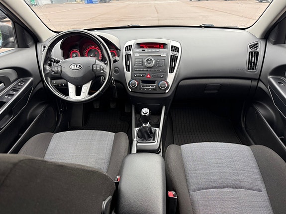 Kia Ceed 11 of 15