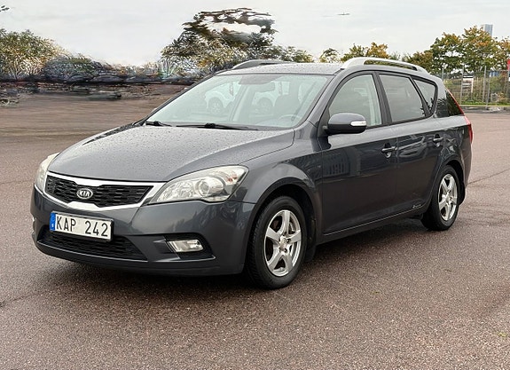 Kia Ceed 3 of 15