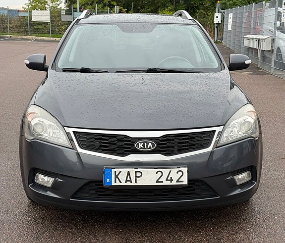 Kia Ceed 15 of 15