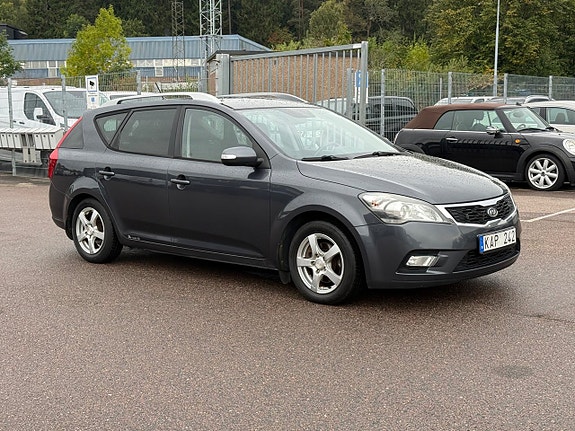 Kia Ceed 2 of 15