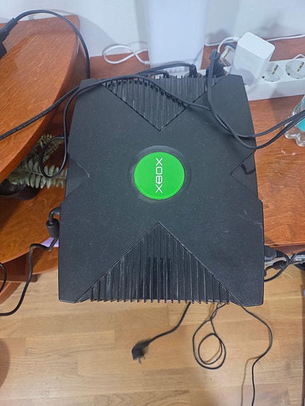 Product image 1 of 3