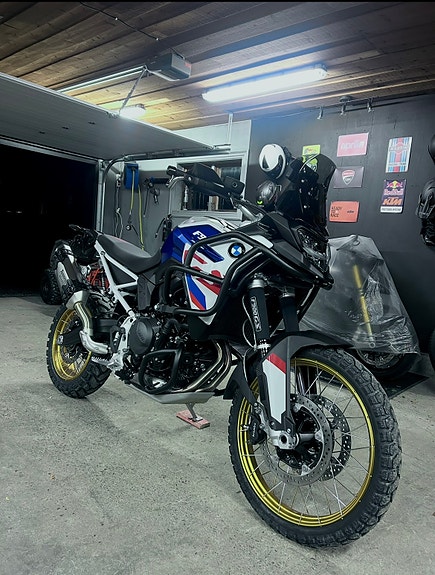 BMW F 900 GS Trophy 2 of 6