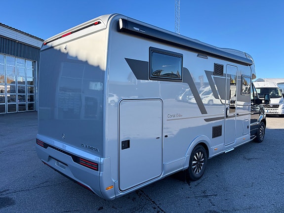Adria Coral Supreme MB 670 DL Långbäddar - Face 2 Face - Alde - Mercedes - Härlig lyx 4 of 24