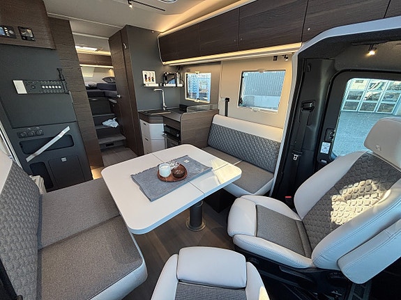 Adria Coral Supreme MB 670 DL Långbäddar - Face 2 Face - Alde - Mercedes - Härlig lyx 13 of 24
