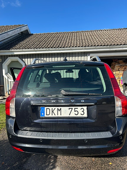 Volvo V50 3 of 9