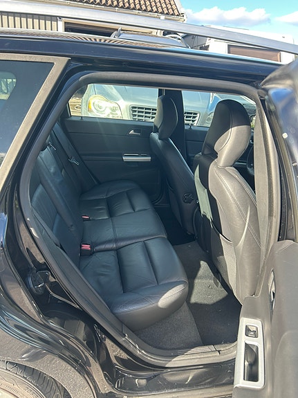 Volvo V50 8 of 9