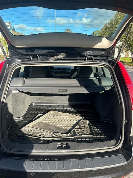 Volvo V50 9 of 9