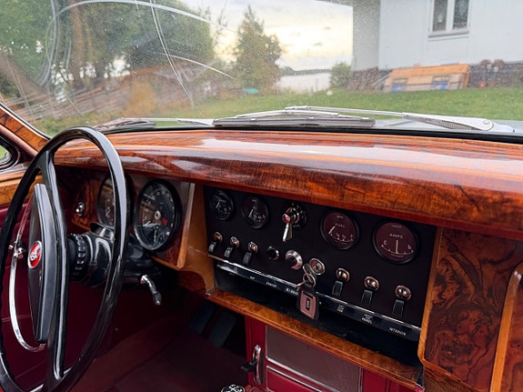 Jaguar Mark 2 16 of 30
