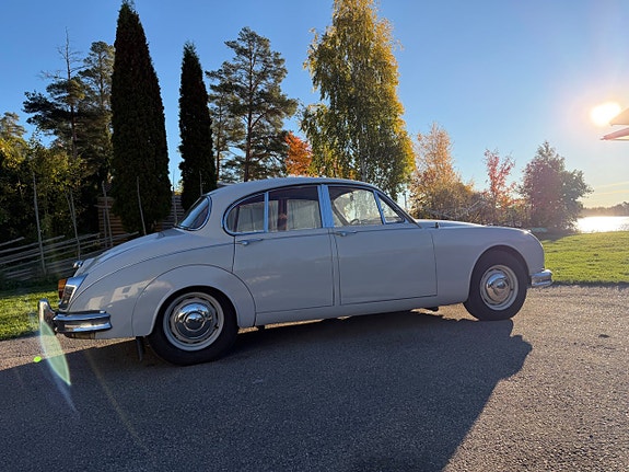 Jaguar Mark 2 30 of 30