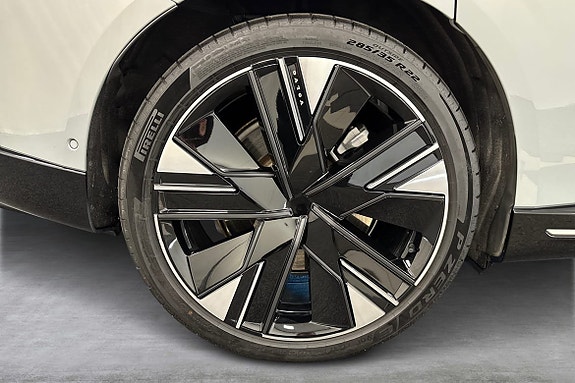 Volvo ES90 14 of 21