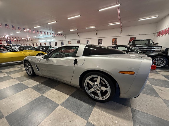 Chevrolet Corvette 7 of 29
