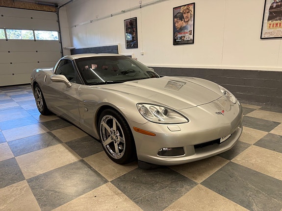 Chevrolet Corvette 3 of 29