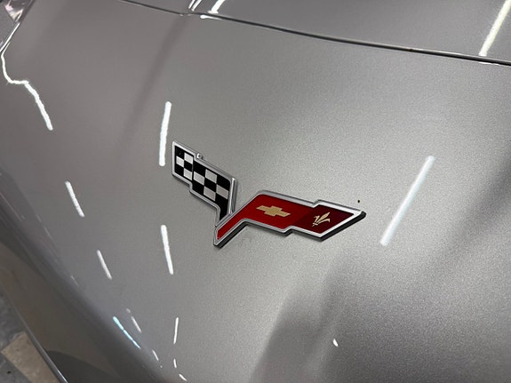 Chevrolet Corvette 19 of 29