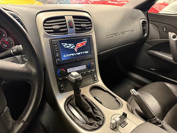 Chevrolet Corvette 23 of 29