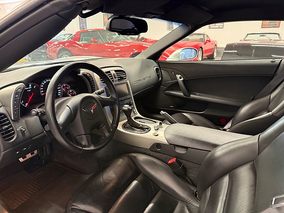 Chevrolet Corvette 20 of 29
