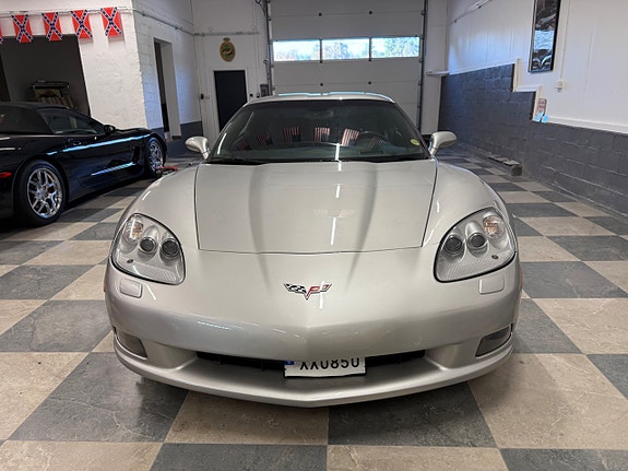 Chevrolet Corvette 4 of 29
