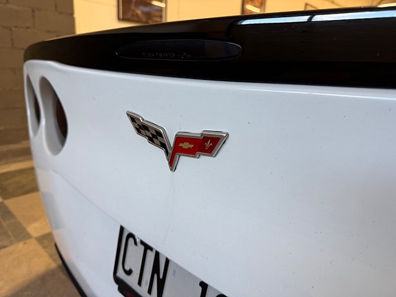 Chevrolet Corvette 19 of 28