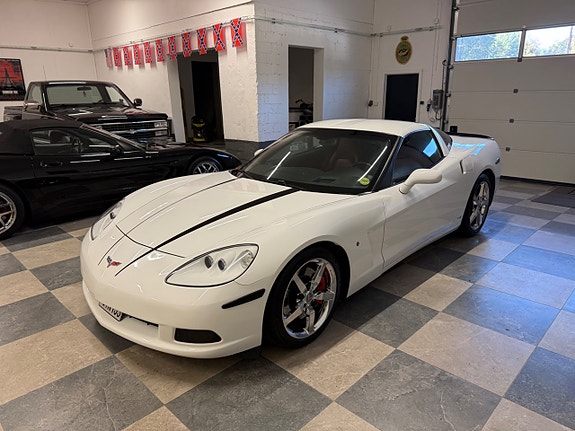 Chevrolet Corvette 5 of 28